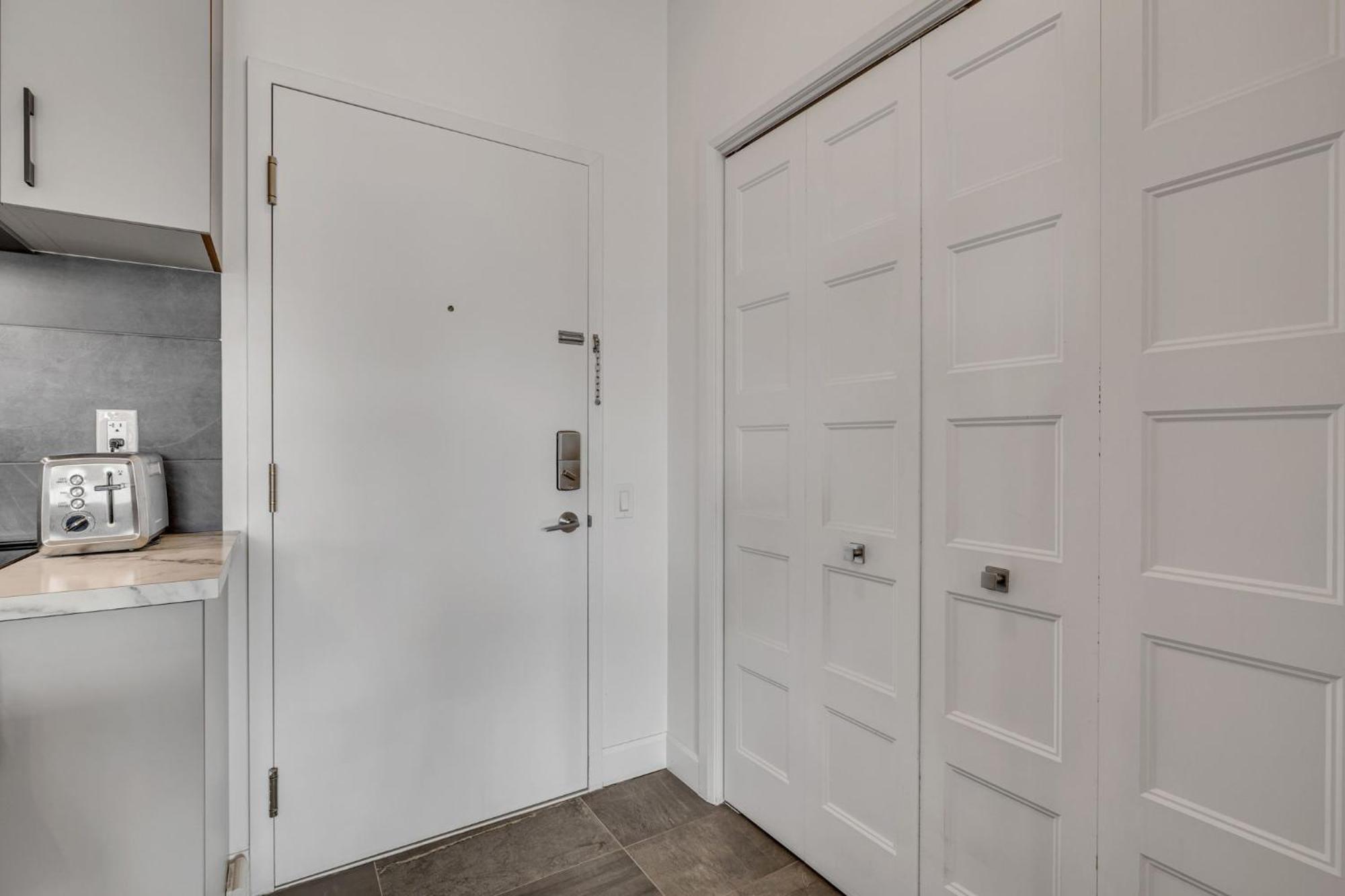 Initial / Spritz / Downtown Qc +Stat Apartment Квебек Екстериор снимка